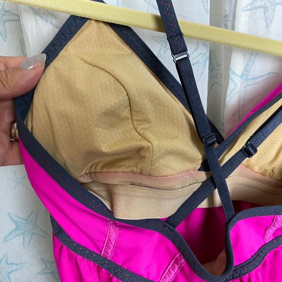 Lululemon  Pink Tank Top REHEARSAL Drawstring - Picture 7 of 8